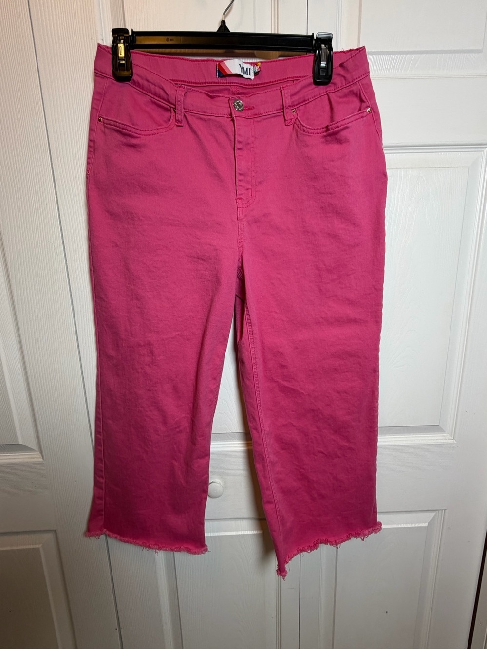 YMI Pink Capri Jeans XL Raw Hem Stretch Cropped Denim Pants